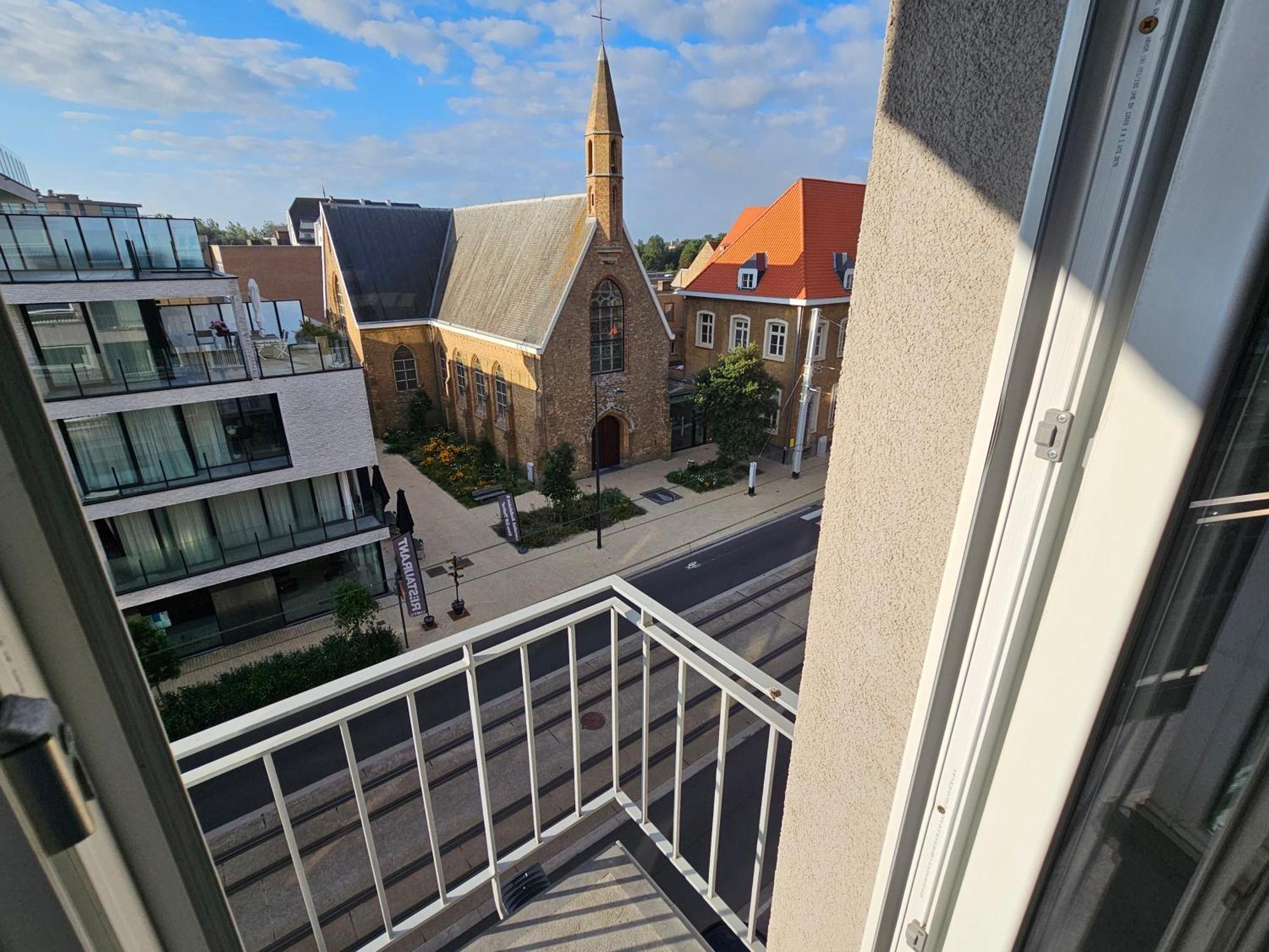 Cote A L'Oostduinkerke Met Gratis Garage Apartment ภายนอก รูปภาพ